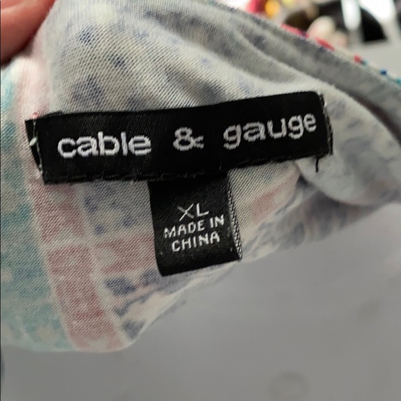 A blouse - Picture 4 of 4